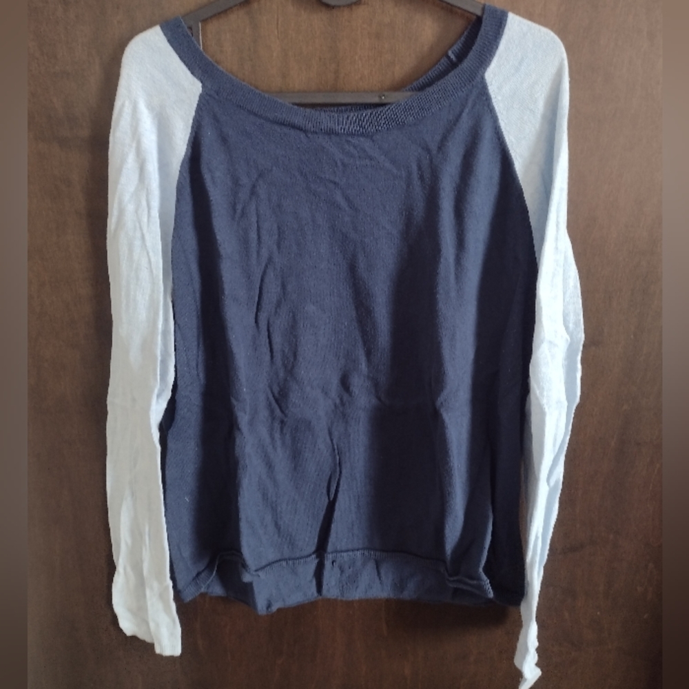 Gap Blue baseball Sweater size L